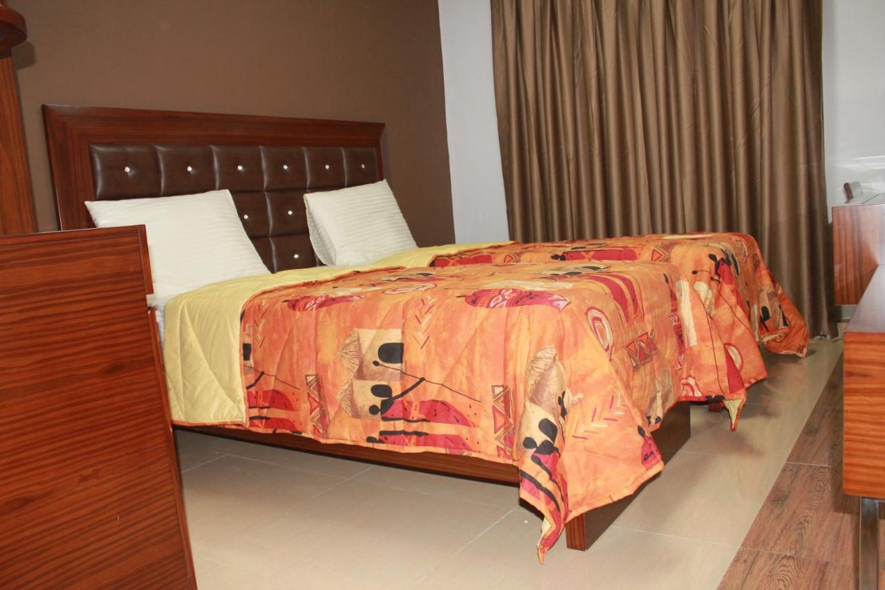 Wakola Hotel Cheikh Anta Dakar Extérieur photo