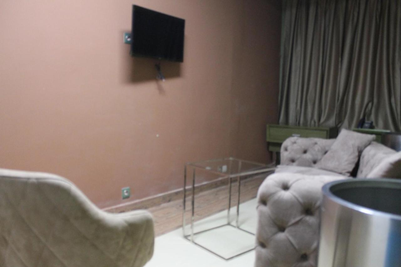 Wakola Hotel Cheikh Anta Dakar Extérieur photo