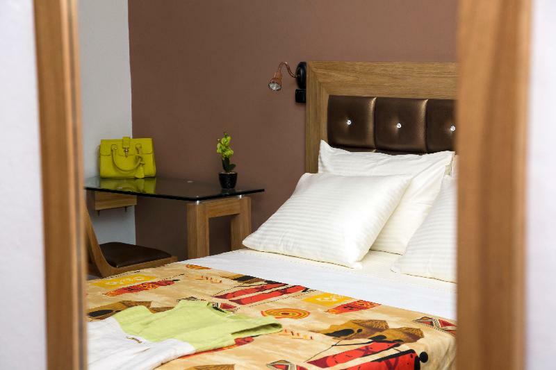 Wakola Hotel Cheikh Anta Dakar Extérieur photo